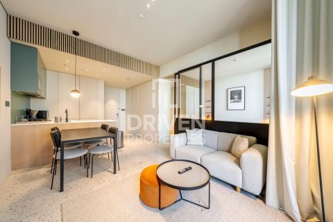 Apartment in Business Bay, Dubai, UAE 1 bedroom, 60.2 sq.m. № 746314 - photo 2