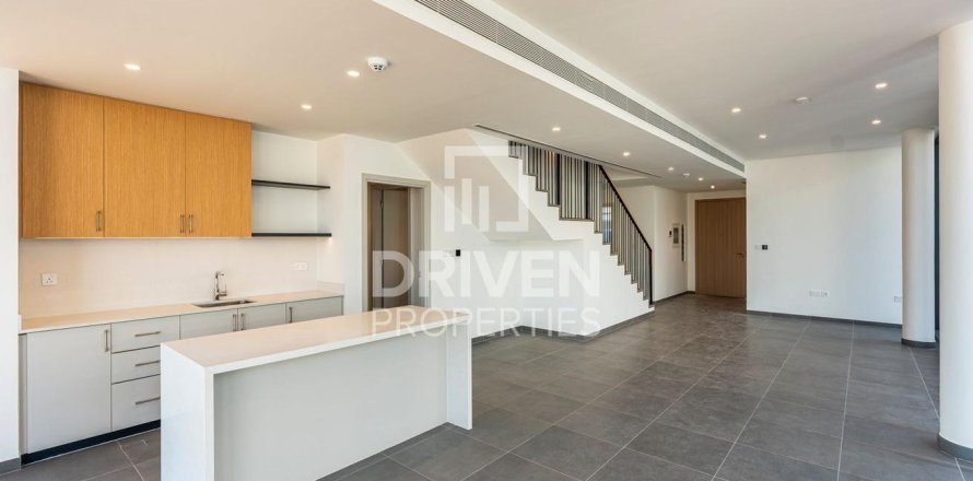 Villa in Arabian Ranches 3, Dubai, UAE 5 bedrooms, 420.01 sq.m. № 766997