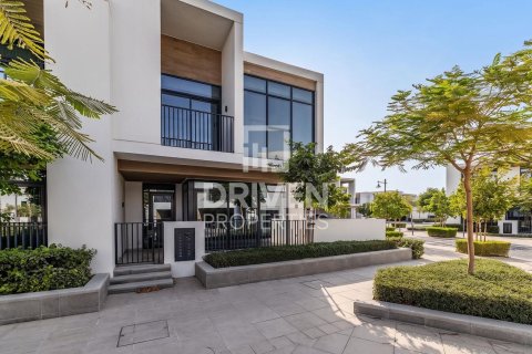 Townhouse in Arabian Ranches 3, Dubai, UAE 4 bedrooms, 170.29 sq.m. № 766998 - photo 3