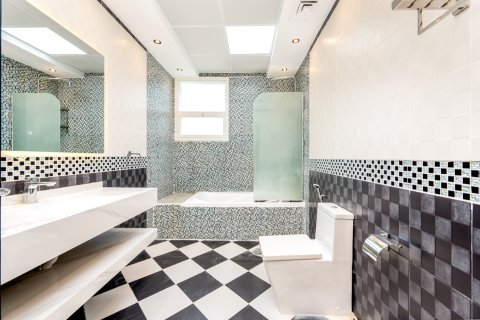 ویلا برای اجاره در Al Barsha، Dubai، امارات متحده عربی 5 خوابه ، 958 متر مربع ، شماره 751040 - تصویر 18