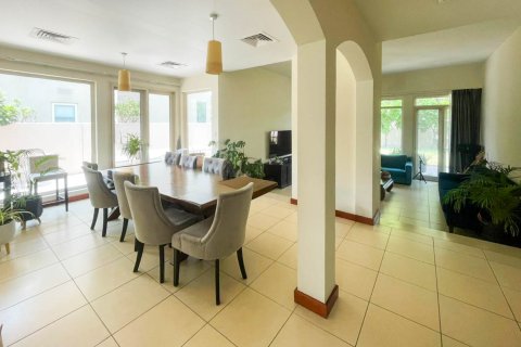 Vilă de închiriat în Arabian Ranches, Dubai, EAU 3 dormitoare, 328.72 mp.  №751044 - poză 8