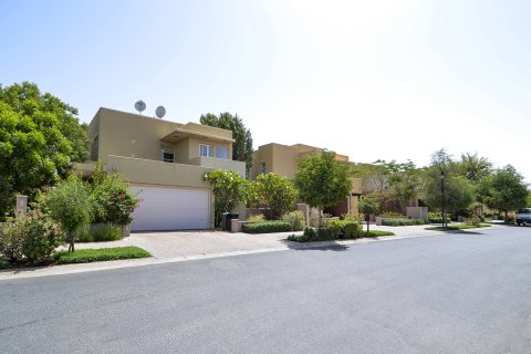 Vilă de închiriat în Arabian Ranches, Dubai, EAU 3 dormitoare, 328.72 mp.  №751044 - poză 22