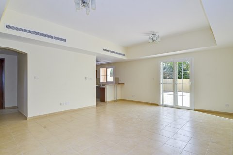 Radhus uthyres i Arabian Ranches, Dubai, UAE 3 sovrum, 255.03 kvm Nr. 749667 - fotografi 3
