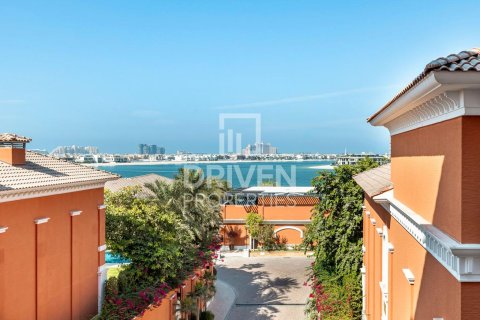Střešní byt v Palm Jumeirah, Dubai, SAE 1219.45 m² Č.: 753998 - fotografie 15