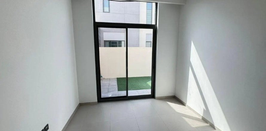 ویلا در Arabian Ranches 3، Dubai ، امارات متحده عربی 4 خوابه ، 237 متر مربع.  شماره 708571