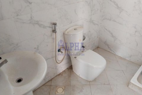 Vilë në Al Riffa, Ras Al Khaimah, Emiratet e Bashkuara Arabe 5 dhoma gjumi, 400.9 m2. № 720591 - Foto 20