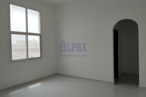 Vilë në Al Riffa, Ras Al Khaimah, Emiratet e Bashkuara Arabe 5 dhoma gjumi, 400.9 m2. № 720591 - Foto 11