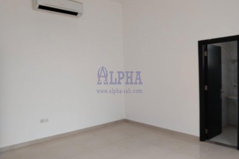 Vilë në Al Riffa, Ras Al Khaimah, Emiratet e Bashkuara Arabe 5 dhoma gjumi, 400.9 m2. № 720592 - Foto 6