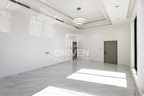 Villa in Mushrif Park, Dubai, UAE 7 bedrooms, 604 sq.m. № 684338 - photo 19