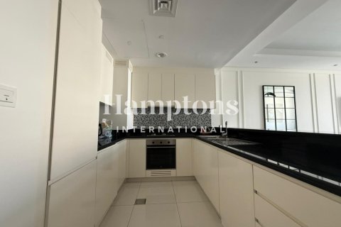 Apartment in Business Bay, Dubai, UAE 2 bedrooms, 104.14426300 sq.m. № 706258 - photo 14