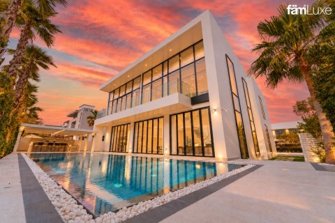 Dubai Hills Estate、Dubai、UAEにあるヴィラ 5ベッドルーム、1002.5 m2 No754828