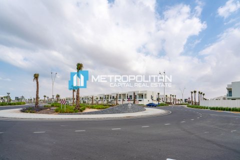 Városi lakóépület itt: Yas Island, Abu Dhabi, EAE, 3 hálószoba, 388 m², azonosító: 679287 - fénykép 22