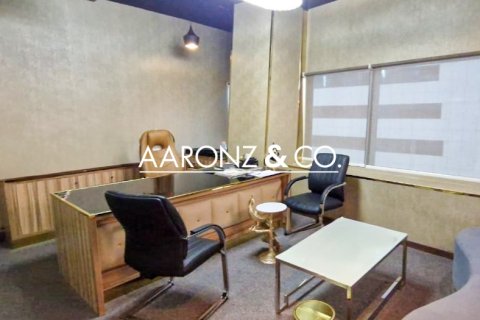 Üürile anda kontor asukohaga Business Bay, Dubai, AÜE: 116 m² Nr 679579 - pilt 1