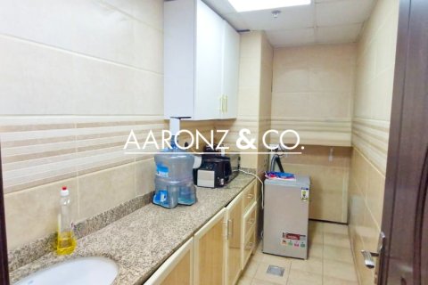 Üürile anda kontor asukohaga Business Bay, Dubai, AÜE: 116 m² Nr 679579 - pilt 10