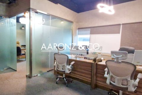 Üürile anda kontor asukohaga Business Bay, Dubai, AÜE: 116 m² Nr 679579 - pilt 6