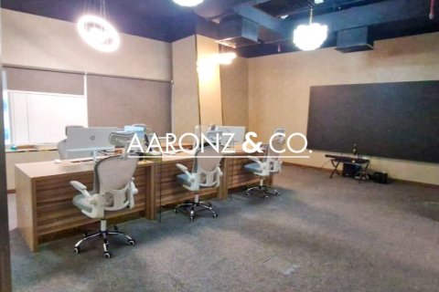 Üürile anda kontor asukohaga Business Bay, Dubai, AÜE: 116 m² Nr 679579 - pilt 7