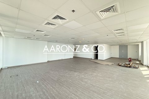 משרד להשכרה ב Jumeirah Lake Towers, Dubai, איחוד האמירויות  123 מ"ר, מספר 679577 - תמונה 2