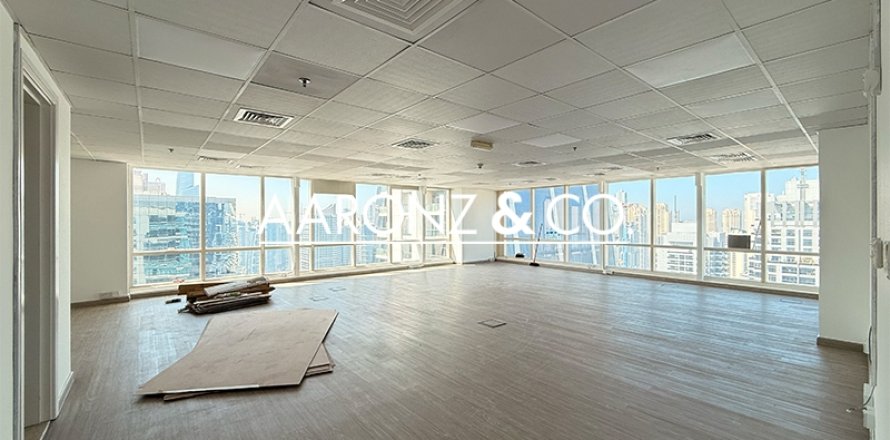 משרד ב Jumeirah Lake Towers, Dubai, איחוד האמירויות 123 מ"ר מספר 679577