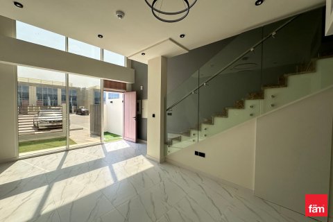 Dubai, संयुक्त अरब अमीरात में टाउनहाउस, 1 बेडरूम, 75.3 वर्ग मीटर, संख्या 689312 - फ़ोटो 2