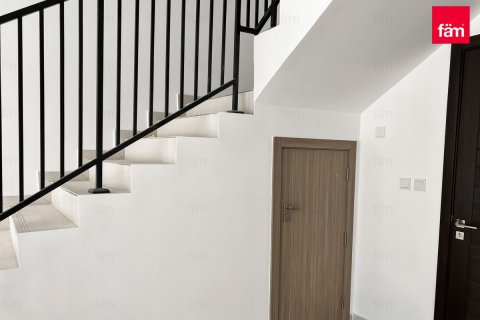 Dubai, संयुक्त अरब अमीरात में टाउनहाउस, 4 बेडरूम, 112.2 वर्ग मीटर, संख्या 689314 - फ़ोटो 4