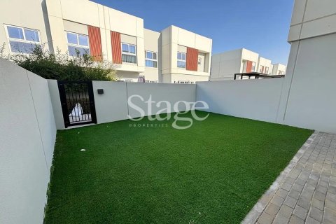 Kaupunkipientalo Dubai Land, Dubai, Arabiemiraatit 3 makuuhuonetta, 161 m2 № 659355 - kuva 11