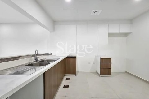 Kaupunkipientalo Dubai Land, Dubai, Arabiemiraatit 3 makuuhuonetta, 161 m2 № 659355 - kuva 4