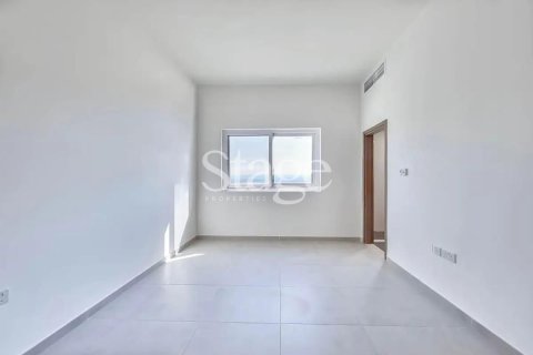 Kaupunkipientalo Dubai Land, Dubai, Arabiemiraatit 3 makuuhuonetta, 161 m2 № 659355 - kuva 6
