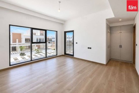 Таунхаус Дубай, БАӘ-да 4 жатын бөлмелер, 144 м² № 712922 - фото 10