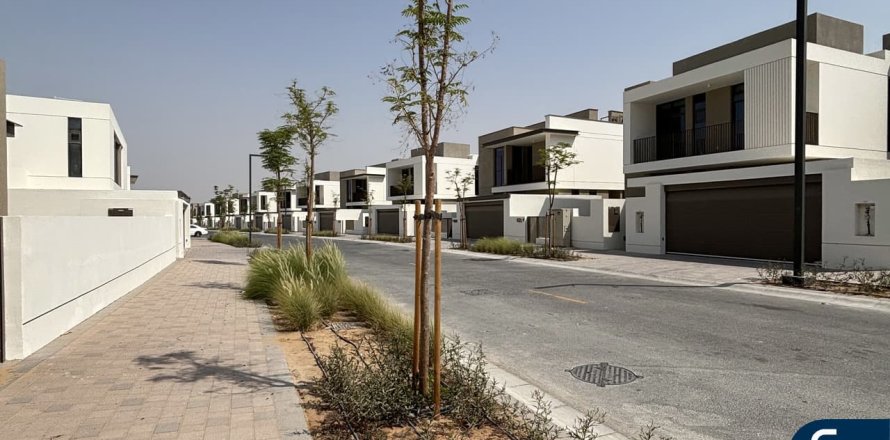 Villa em Al Furjan, Dubai, EAU 4 quartos, 347 m2 № 668285