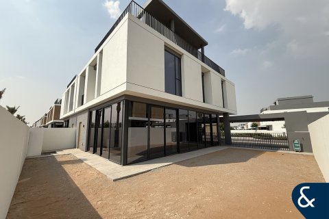 阿联酋 Dubai Arabian Ranches 3 待租 : 4 卧, 302 平方米 , 编号668190 - 照片 1