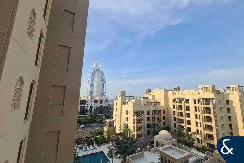 Apartman u Umm Suqeim, Dubai, UAE 2 spavaćih soba, 126 m2 Br. 668280 - fotografija 12