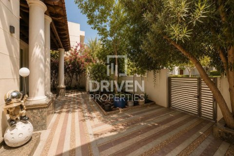 Villa til leie i Mohammed Bin Rashid City, Dubai, Emiratene 4 soverom, 873.29 kvm Nr. 759632 - Foto 15