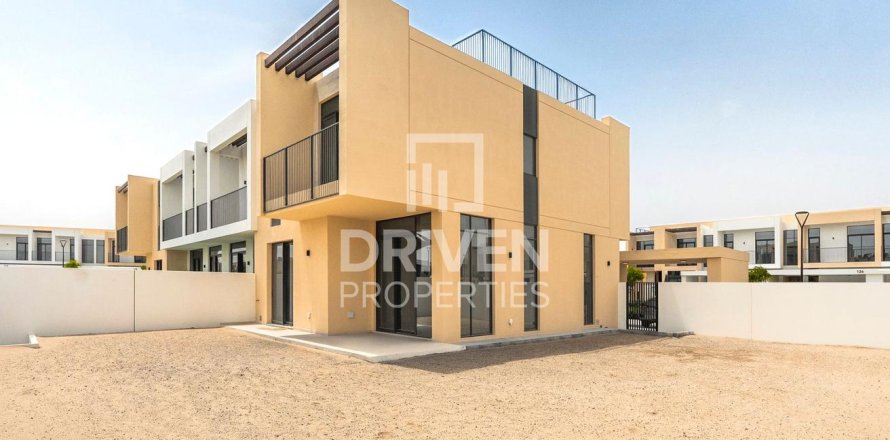Villa in Dubai South (Dubai World Central), Dubai, VAE: 4 Schlafzimmer, 443.24 m2 Nr. 759634