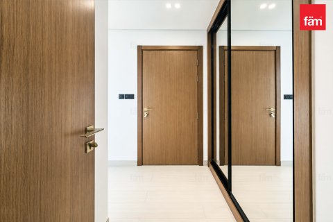 Apartmen di Business Bay, Dubai, UAE 2 bilik tidur, 123.6 meter persegi № 766577 - foto 15