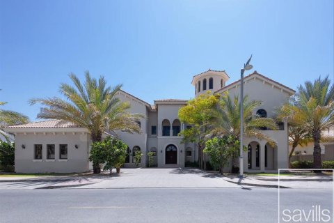 Vila di Palm Jumeirah, Dubai, UEA 6 kamar tidur, 1367.44 m2 nomor 747105 - foto 1