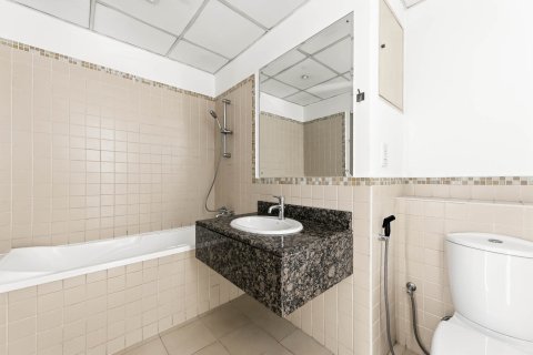 Apartman u Jumeirah Beach Residence, Dubai, UAE 2 spavaćih soba, 107.35 m2 Br. 749124 - fotografija 9