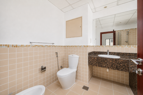 Apartman u Jumeirah Beach Residence, Dubai, UAE 2 spavaćih soba, 107.35 m2 Br. 749124 - fotografija 25
