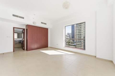 Apartman u Jumeirah Beach Residence, Dubai, UAE 2 spavaćih soba, 107.35 m2 Br. 749124 - fotografija 12