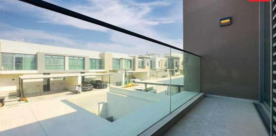 Vilă în Jebel Ali, Dubai, EAU 3 dormitoare, 232.3 mp.  №659043