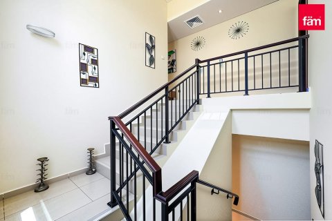 Rumah bandar di Dubai, UAE 3 bilik tidur, 176.1 meter persegi № 633758 - foto 10