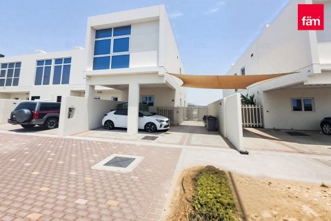 Rumah bandar di Dubai, UAE 3 bilik tidur, 176.1 meter persegi № 633758 - foto 1