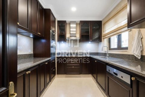 Apartman u Downtown Dubai (Downtown Burj Dubai), UAE 2 spavaćih soba, 143.81 m2 Br. 745952 - fotografija 22