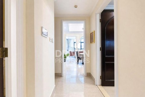 Apartman u Downtown Dubai (Downtown Burj Dubai), UAE 2 spavaćih soba, 143.81 m2 Br. 745952 - fotografija 23