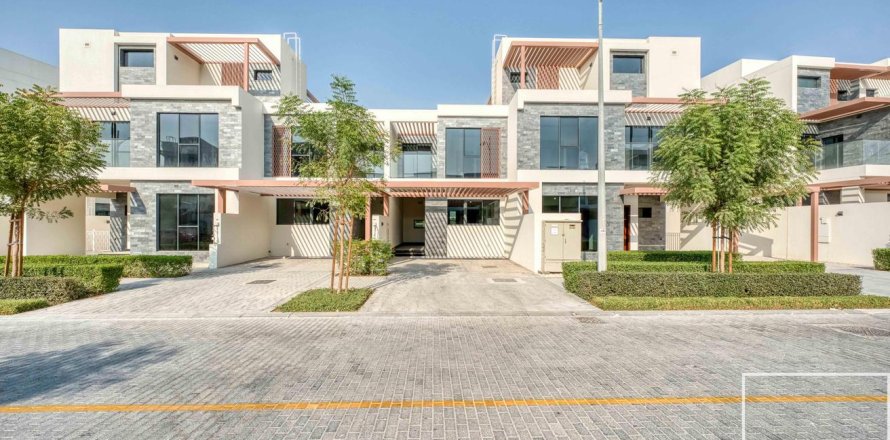 Kuća u nizu u gradu DAMAC Hills (Akoya by DAMAC), Dubai, UAE 4 spavaće sobe, 153 m2 Br. 680976