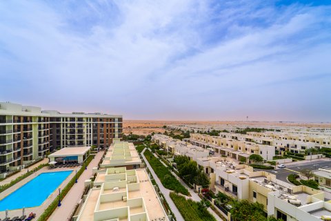 Apartment in HOLLAND GARDENS RESIDENCE in Town Square, Dubai, UAE 2 bedrooms, 104 sq.m. № 705426 - photo 15