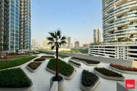 Apartemen di Dubai, UEA 1 kamar tidur, 80 m2 nomor 652102 - foto 13