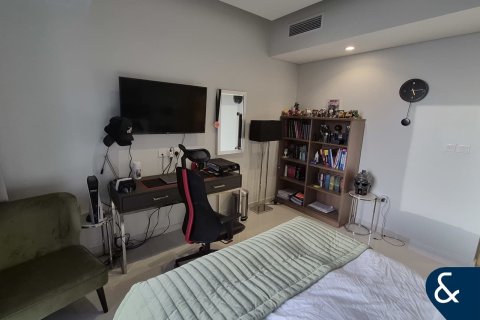 Lägenhet till försäljning i Sheikh Zayed Road, Dubai, UAE 3 sovrum, 158 kvm Nr. 688933 - fotografi 11