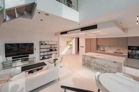 DIFC, Dubai, संयुक्त अरब अमीरात में अपार्टमेंट, 2 बेडरूम, 166 वर्ग मीटर, संख्या 686358 - फ़ोटो 6