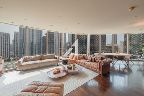 Huoneisto Downtown Dubai (Downtown Burj Dubai), Arabiemiraatit 2 makuuhuonetta, 187 m2 № 686361