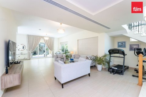 Вилла Jumeirah Park, Дубай, БАӘ-да 4 жатын бөлмелер, 513.6 м² № 715351 - фото 4